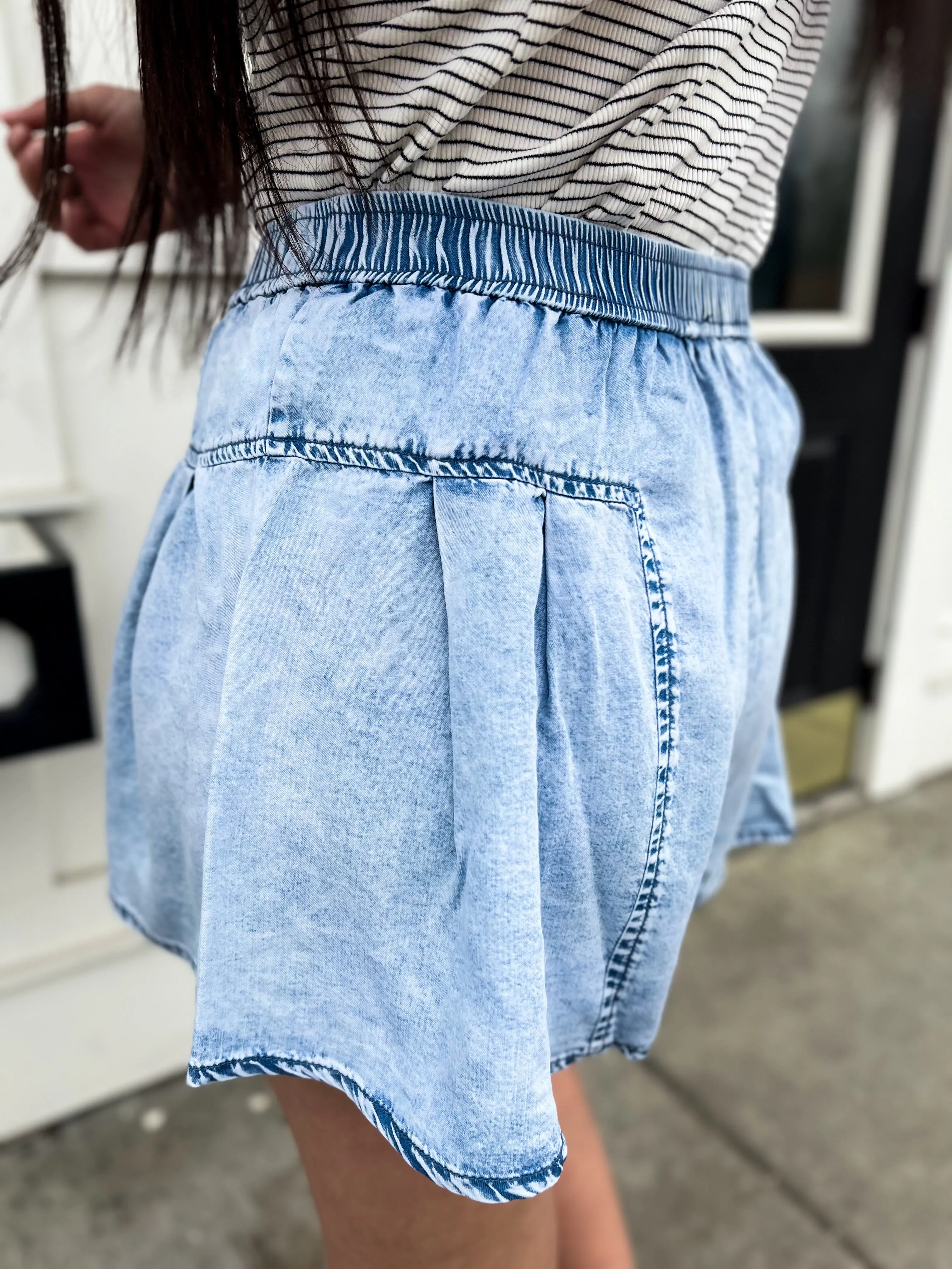 Katalina Pintuck Wide Leg Elastic Shorts- Lt. Denim