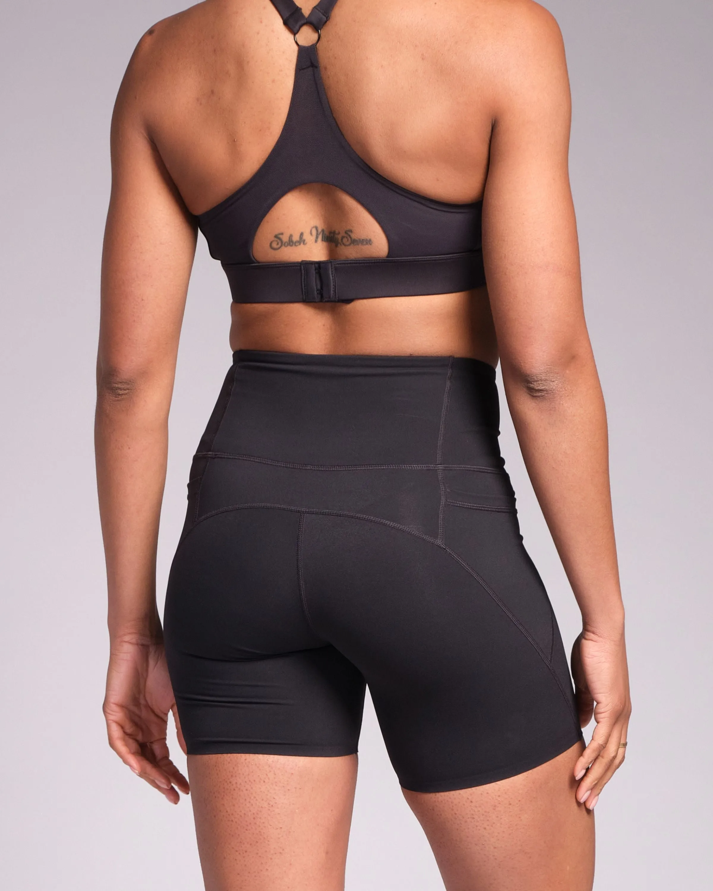 Sculpt High-Waisted 7" Shorts Black